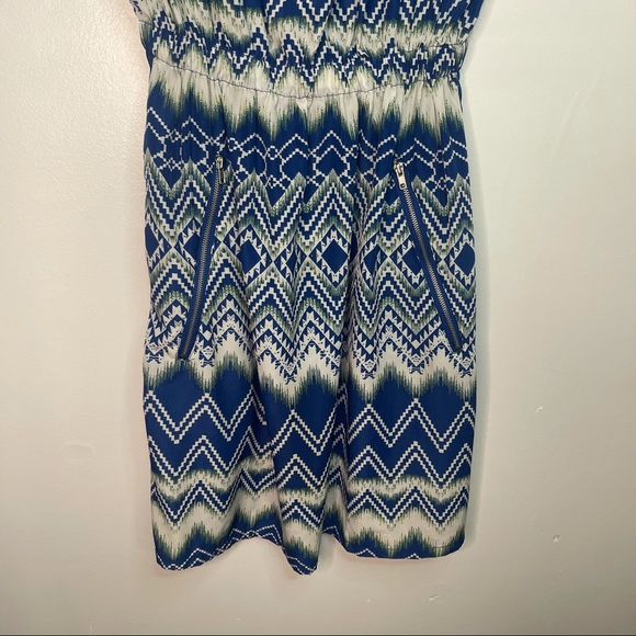 Medium Dress with Pockets - Picture 3 of 9